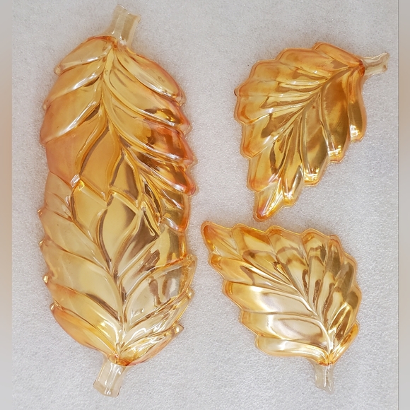 Set Of 3 Dishes, Jeanette Marigold Carnival Glass, Leaf Shape, Stackable - Picture 3 of 10